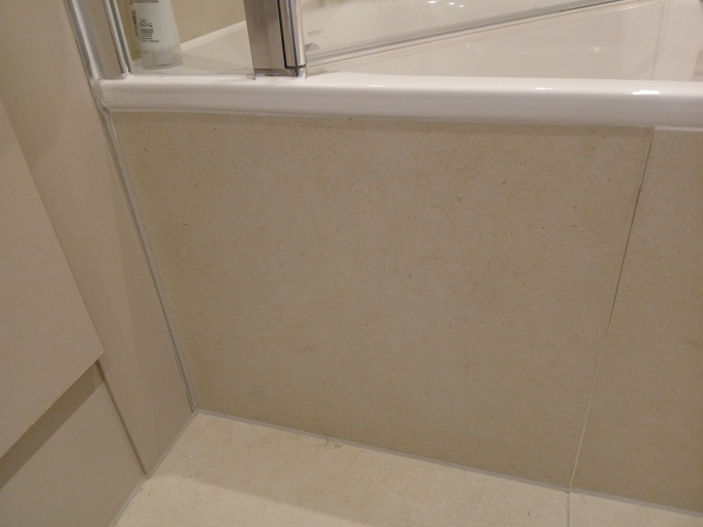 bath_end_panel.jpg bath_end_panel.jpg